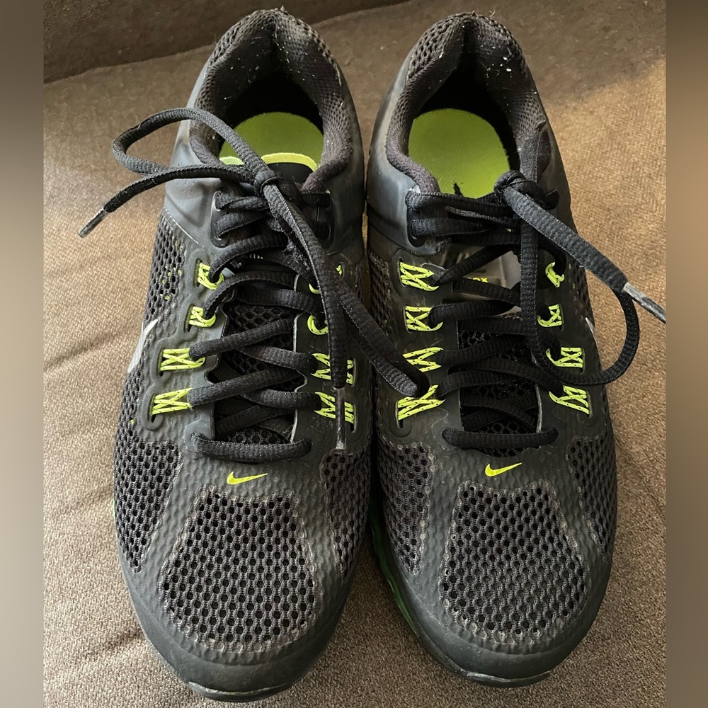 Nike Air Max shoes Youth
